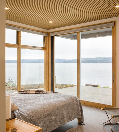 VistaLuxe WD LINE direct sets, crank-out awnings and sliding door