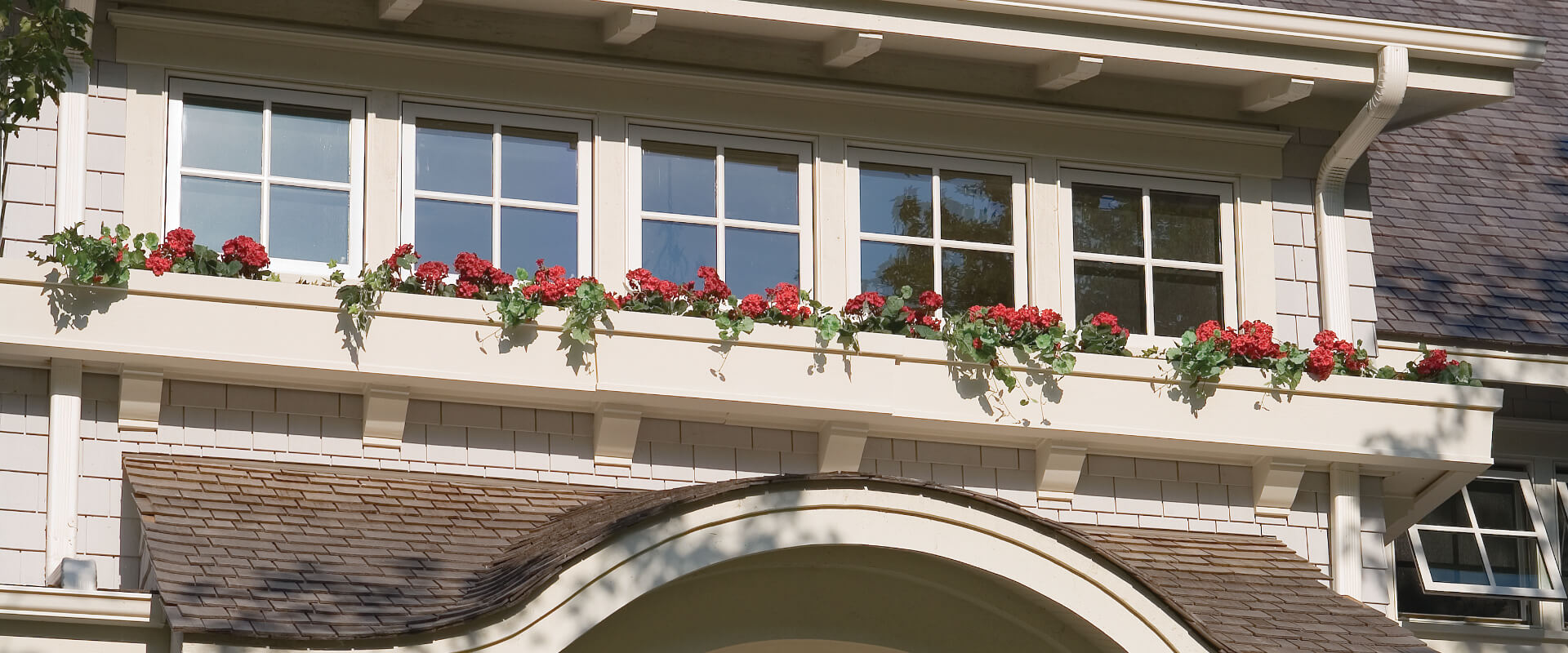 Heritage Series push-out awning windows exterior.