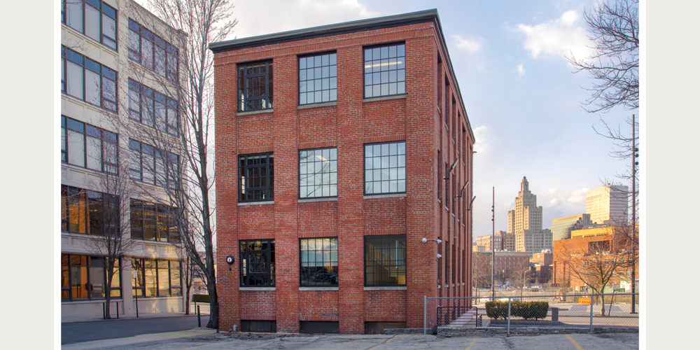 Forgent direct sets Crank-out awnings mulled with direct sets on all sides