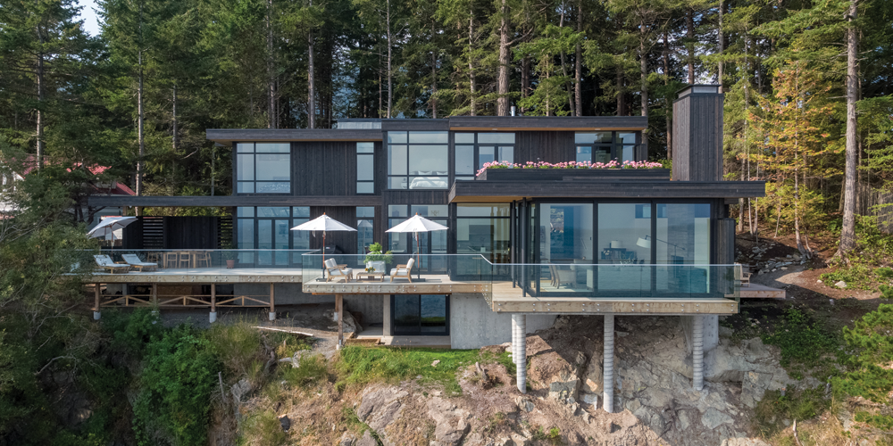 expansive multi-slide door