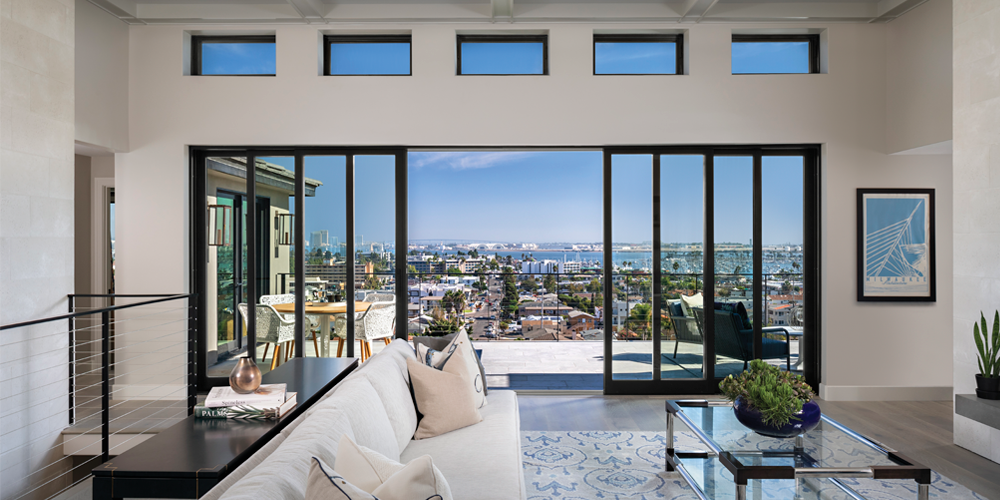 expansive multi-slide door