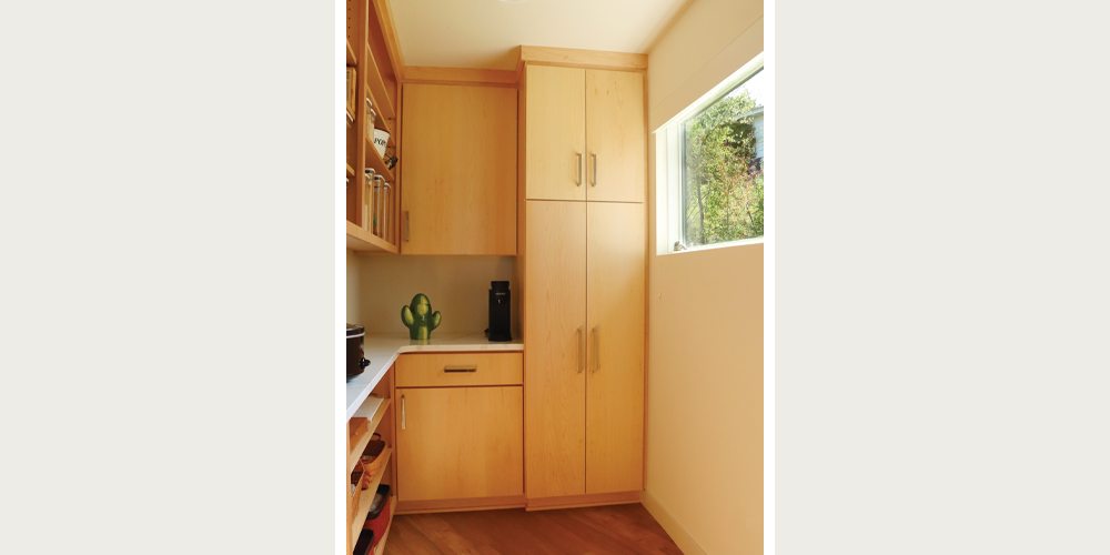 VistaLuxe WD LINE direct set Pine wood interior with Ultra Pure White finish