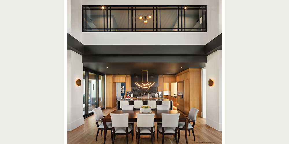 VistaLuxe AL LINE direct sets Aluminum interior with powder-coated finish in Onyx