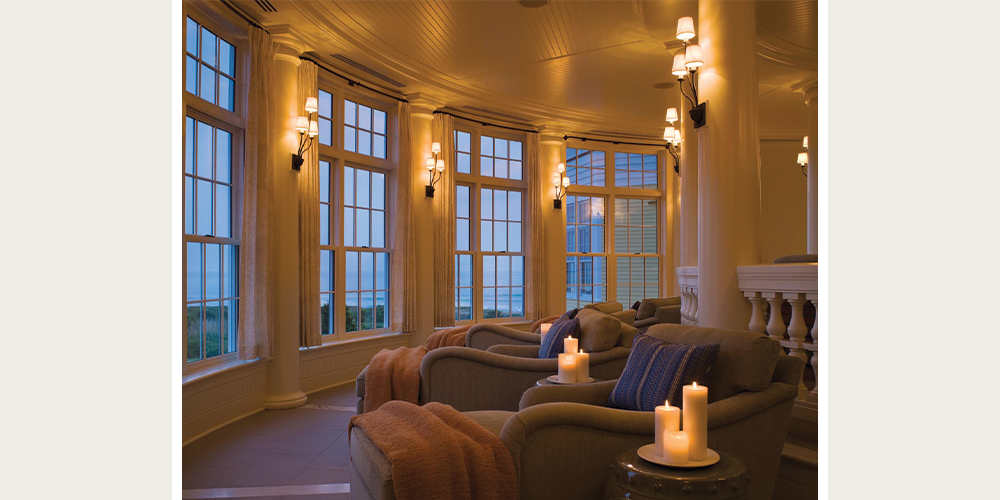 Ultra Series Sterling double hung with double hung transom Pine, primed field-finished interior