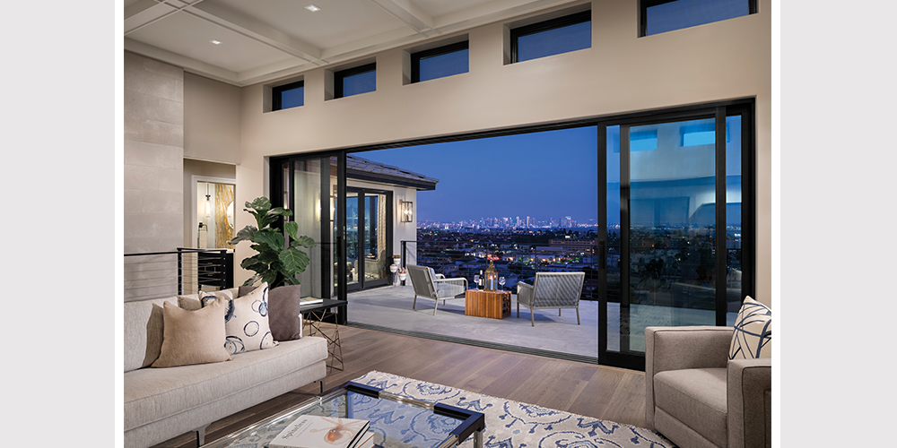 VistaLuxe WD LINE awnings and multi-slide door